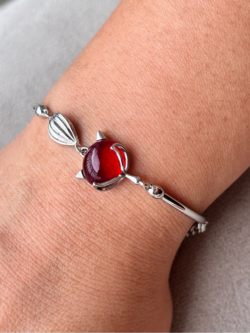 Silver Tone Red Glass Cabochon Cat Bracelet